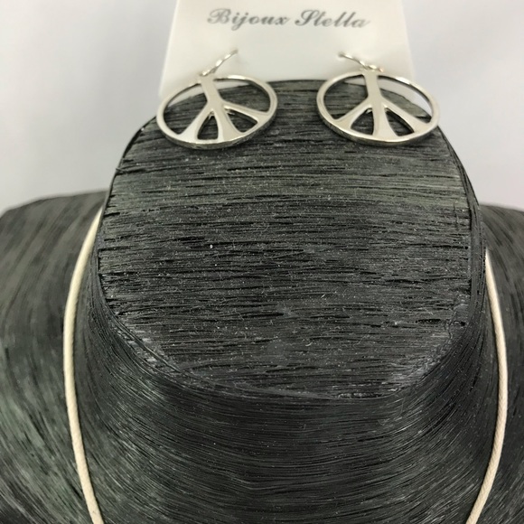 Peace Sign Necklace and Earring silvertone set New - Picture 2 of 8
